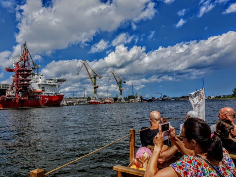 galar gdański, rejs po stoczni, zwiedzanie stoczni, rejsy gdańsk, stocznia gdańsk, stocznia remontowa